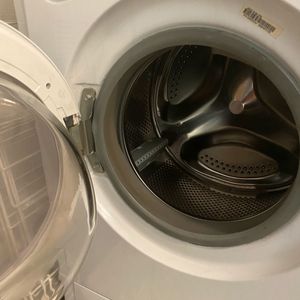Machine lavante séchante 