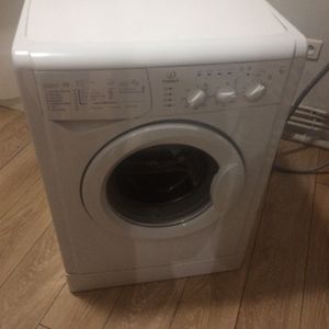 Machine à laver Indesit