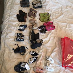 Lot chaussons et chaussures bébé 