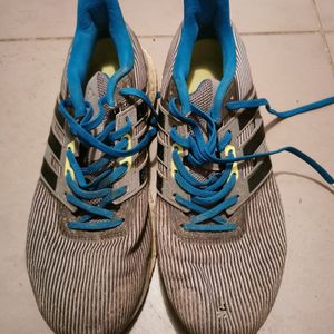 Chaussures de sport 45