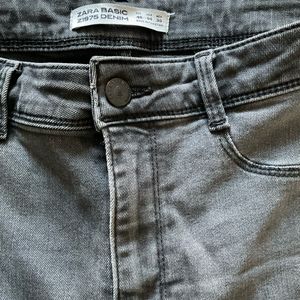 Jean/legging Zara gris taille 40