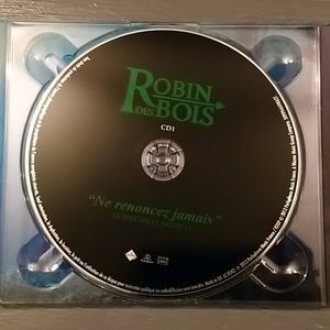 CD bleu de la comédie musicale "Robin Des Bois"