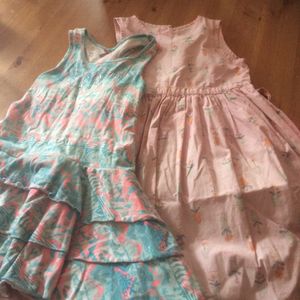 2 robes t 6-8 ans