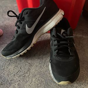 Running Nike T41