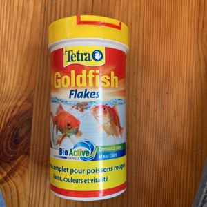 Réservé Tetra goldfish Flakes
