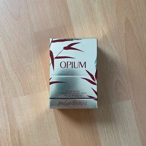 Parfum Opium 