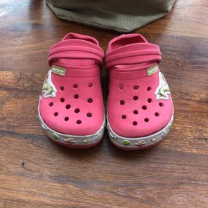 Chaussures type Crocs taille 27 