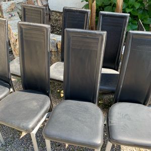 8 chaises noires 