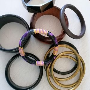Lot de bracelets divers 