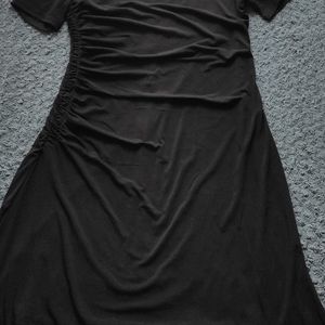 T42 robe noire