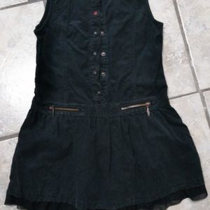 Petite robe noire fillette 