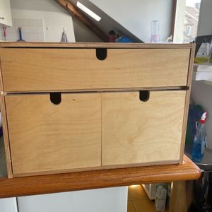 Boîte à tiroir en bois