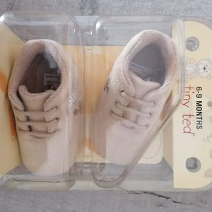 Chaussures bébé 6-9 mois
