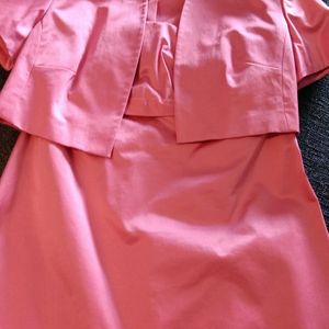 Robe et boléro rose marque 123 taille 40