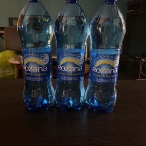 3 bouteilles de Rozana