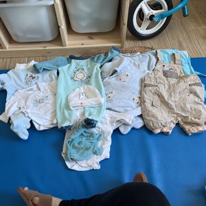 Lots vêtements bébé 1 mois 