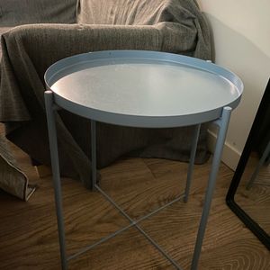 Table d’appoint IKEA
