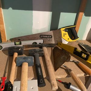 Donne outils de bricolage 
