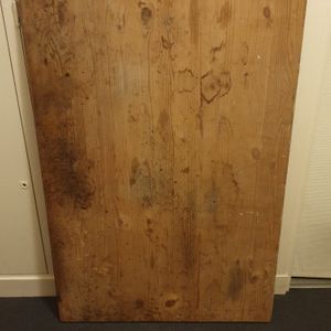 Planches en bois (ancien bureau)