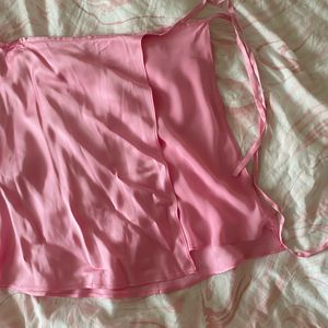 Petite jupe Zara rose taille S/M avec étiquette 