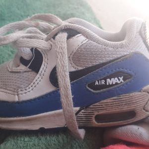 Air Max bébé taille 19,5