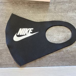 Masque tissus Nike 