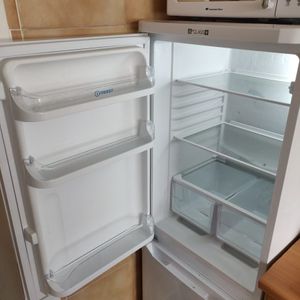 Réfrigérateur Indesit 