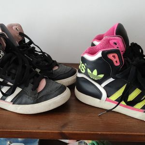 2 paires de baskets Adidas 