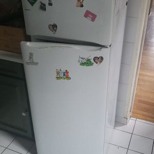Réfrigérateur  congélateur  indesit