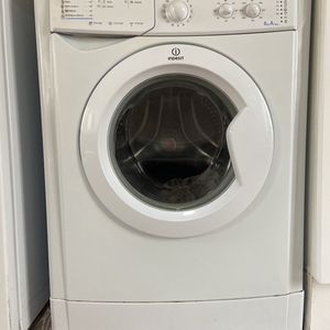 Machine à laver indesit a donner au plus vite 