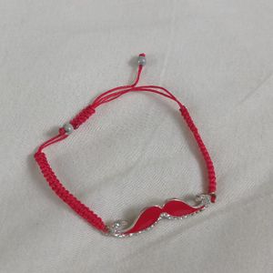 Bracelet moustache rouge 