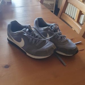 Chaussure enfant taille 38