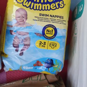 Couche hughies little swimmers