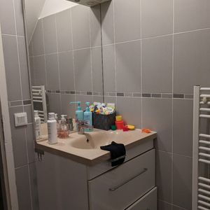Meuble de salle de bain et miroir 