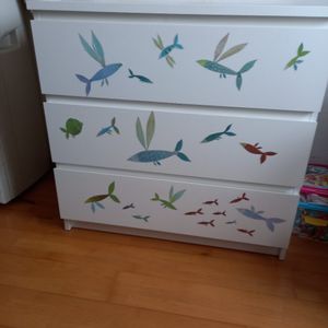 Donne armoire enfant et commode Ikea