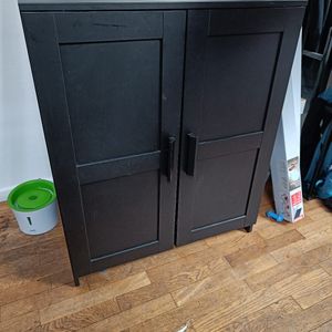 Petite armoire Ikea BRIMNES