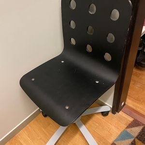 Chaise hauteur réglable en bois IKEA