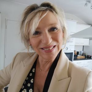 Carole L.