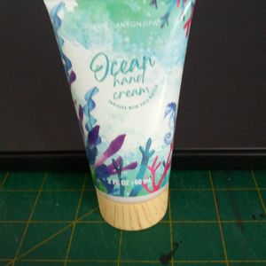 Crème pour les mains neuf