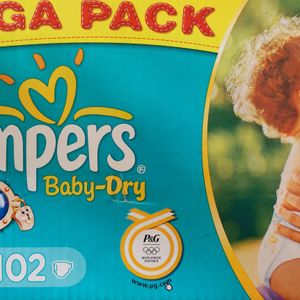 Carton 102 couches Pampers Baby-Dry taille 4