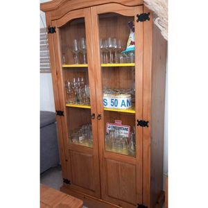 Vaisselier très bon état 