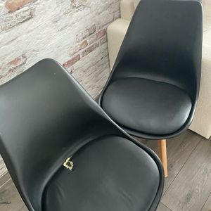 Table + 4 chaises