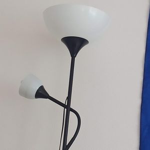 Lampe Ikea avec liseuse 