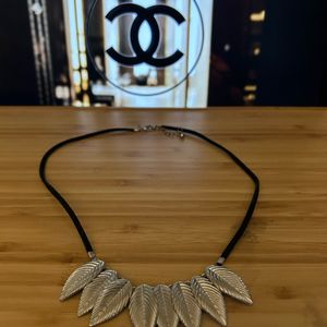 Collier fantaisie