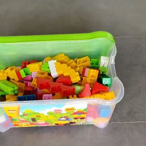 Boîte de legos pour enfant à partir de 18 mois