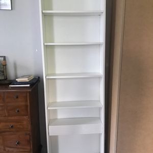 Bibliothèque IKEA 