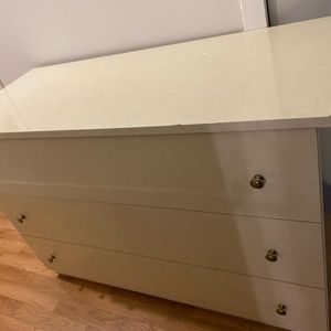 Commode 