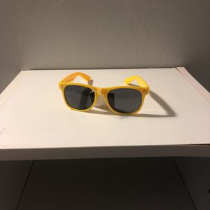 Lunettes de soleil jaune 
