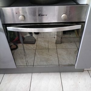 Four encastrable 