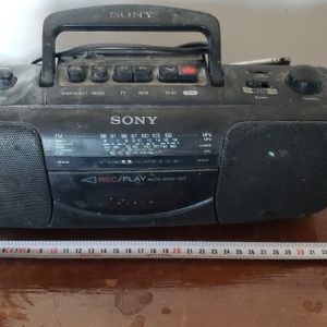 Poste radio cassette 